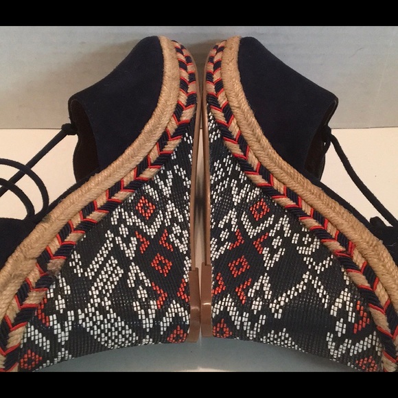 CABI ⭐️⭐️SOLD⭐️⭐️ISLA ESPADRILLE WEDGE NEW - Picture 5 of 8